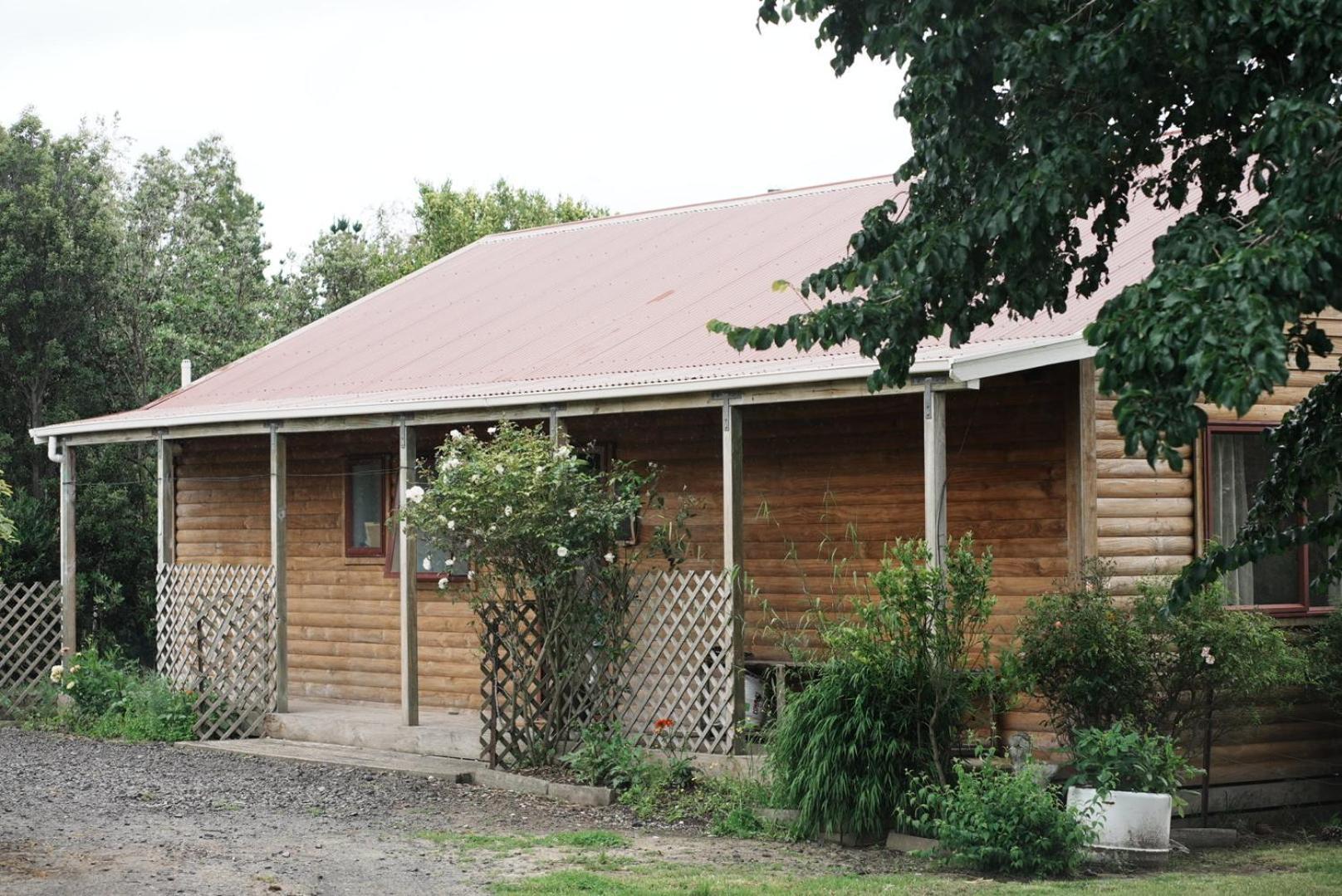 A Cabin With A Big View, Comfort And Tranquility, Close To Vines Martinborough Eksteriør billede