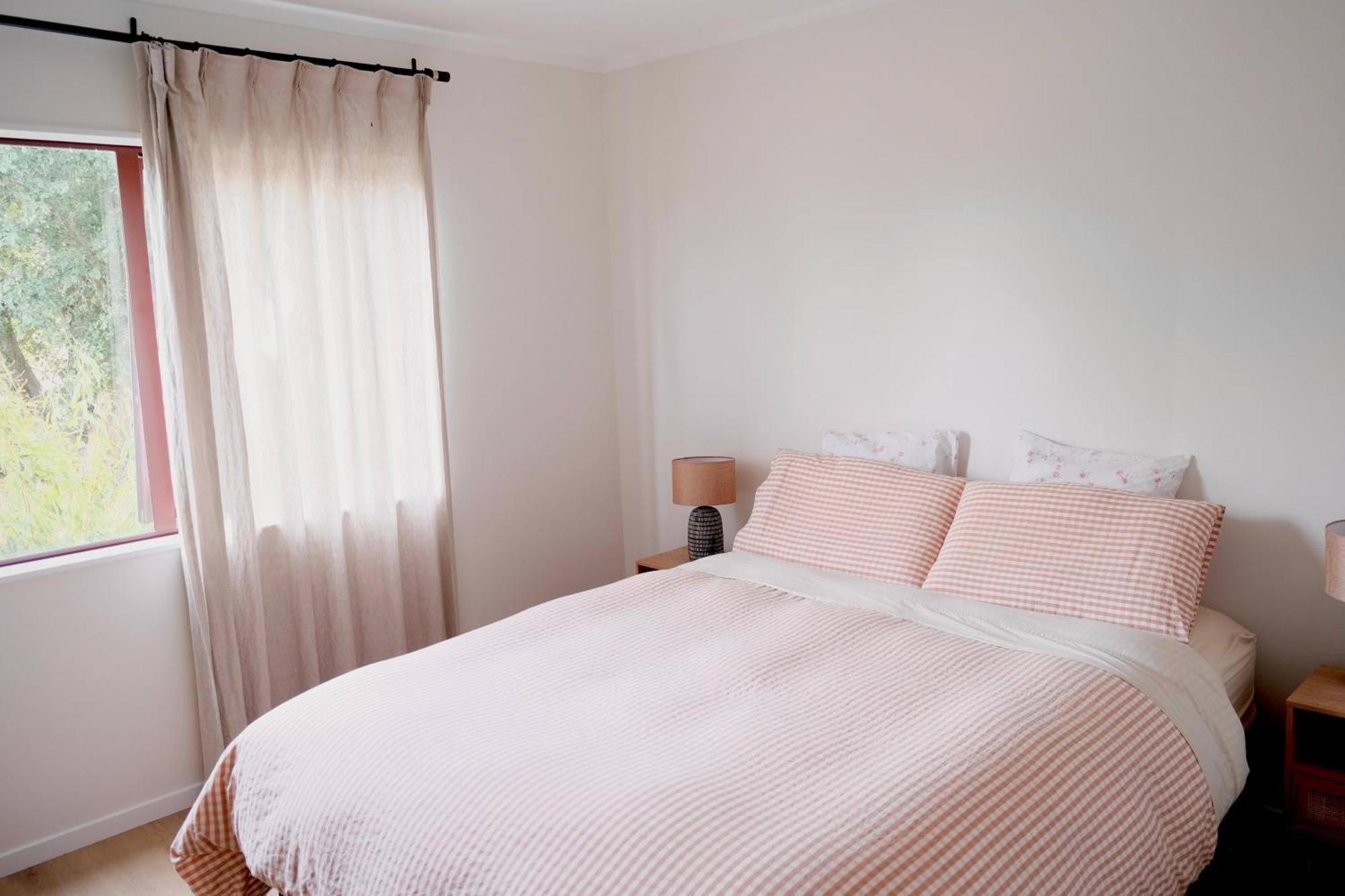A Cabin With A Big View, Comfort And Tranquility, Close To Vines Martinborough Eksteriør billede